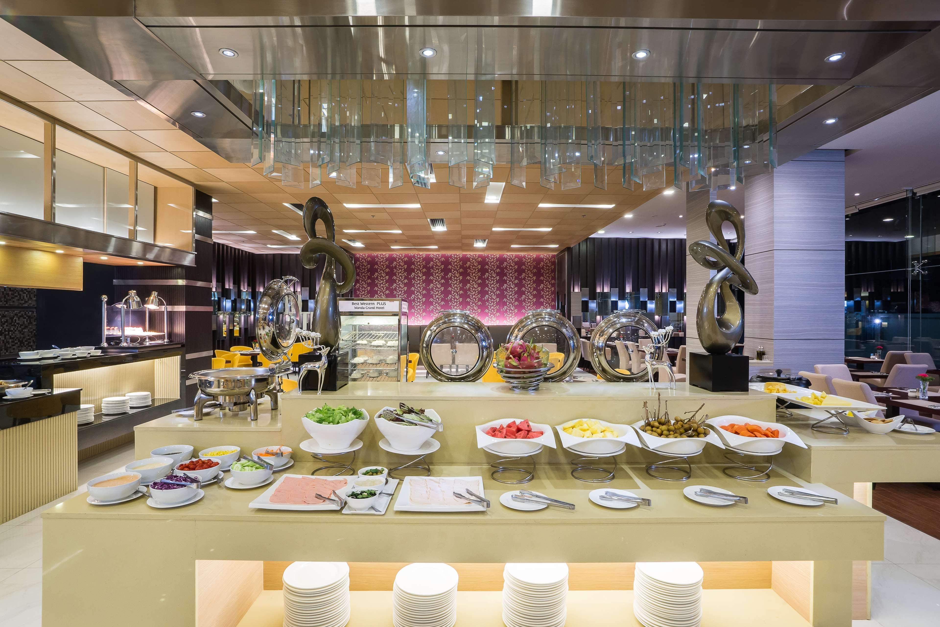 Best Western Plus Wanda Grand Hotel Nonthaburi Eksteriør billede