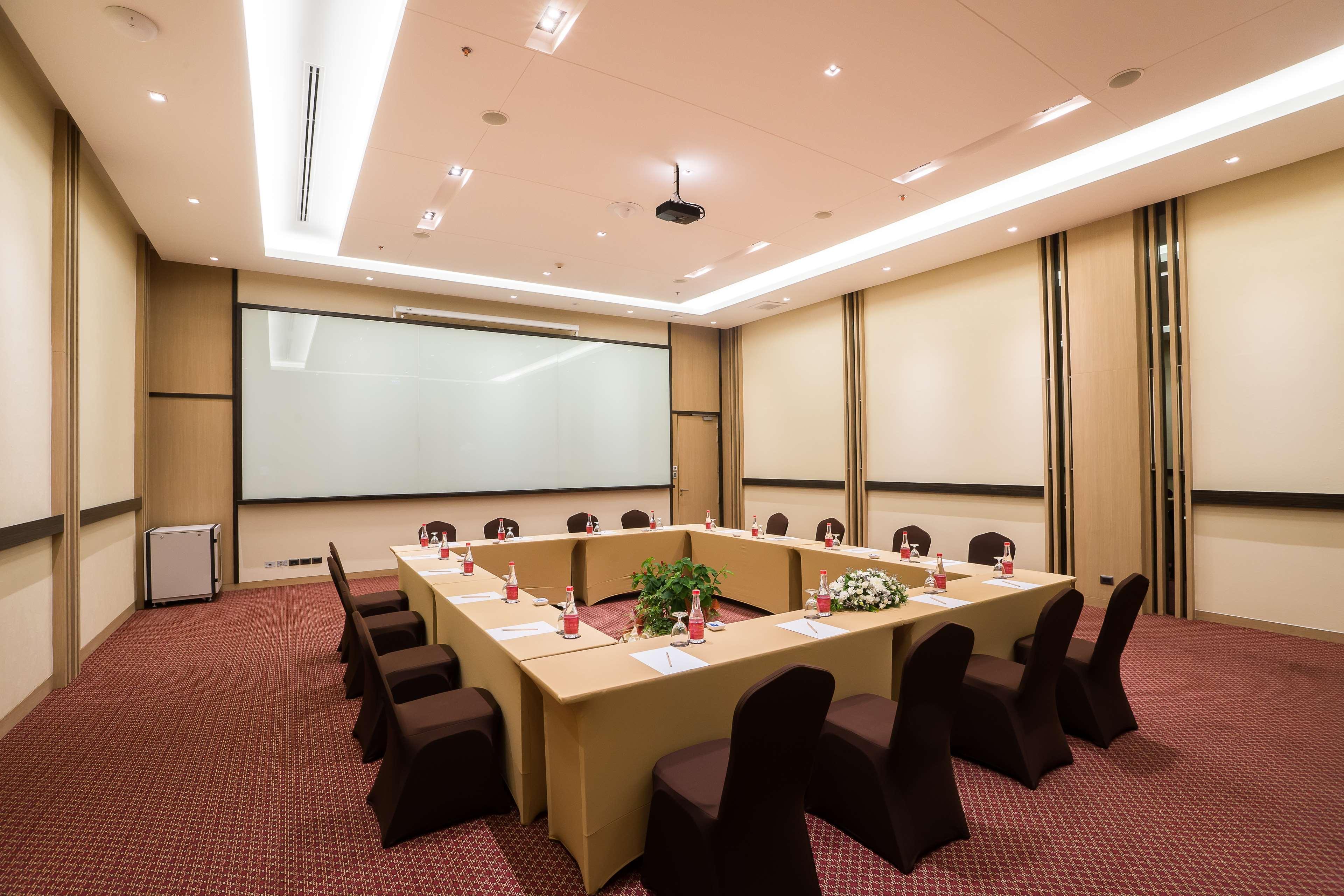Best Western Plus Wanda Grand Hotel Nonthaburi Eksteriør billede