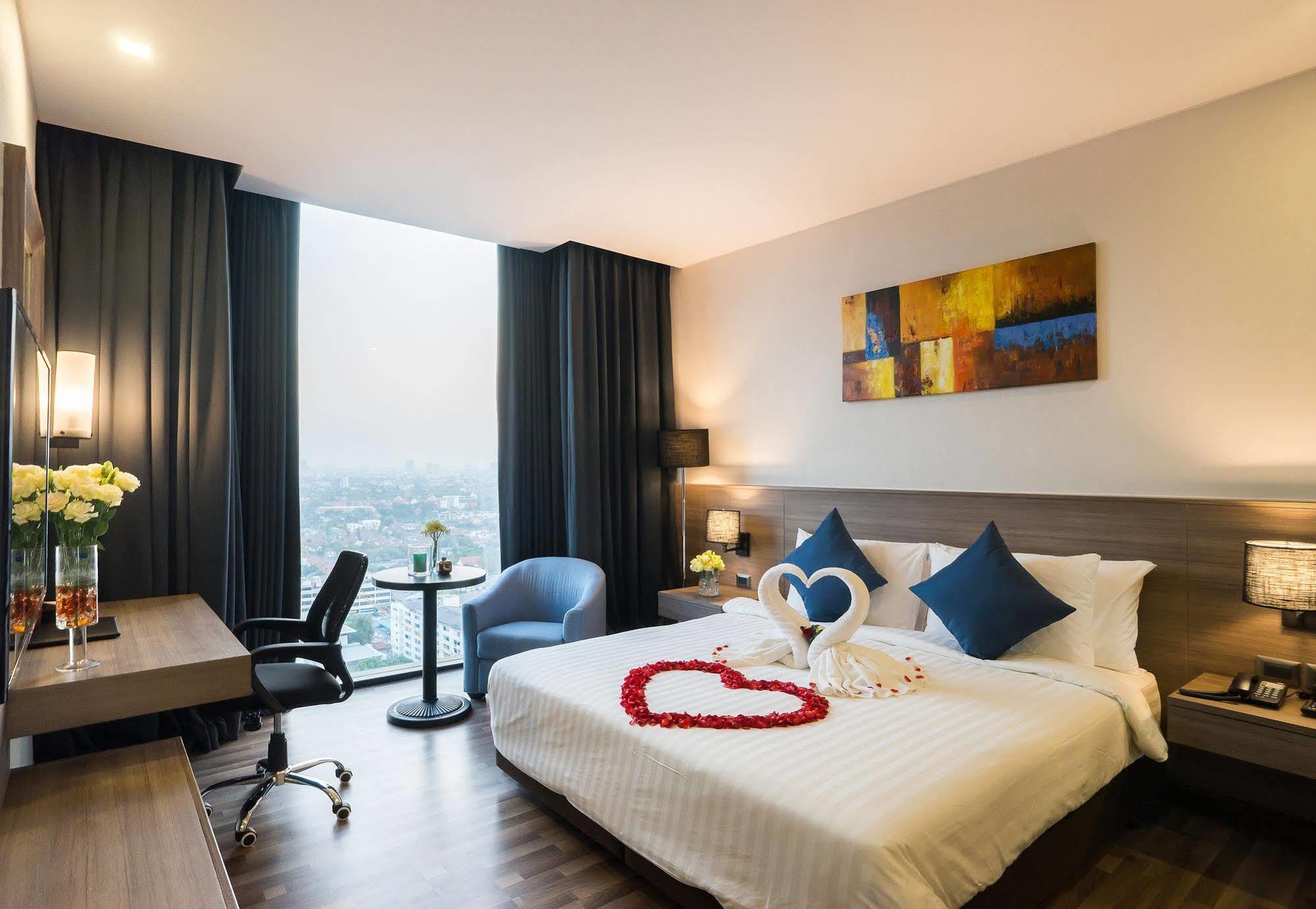 Best Western Plus Wanda Grand Hotel Nonthaburi Eksteriør billede